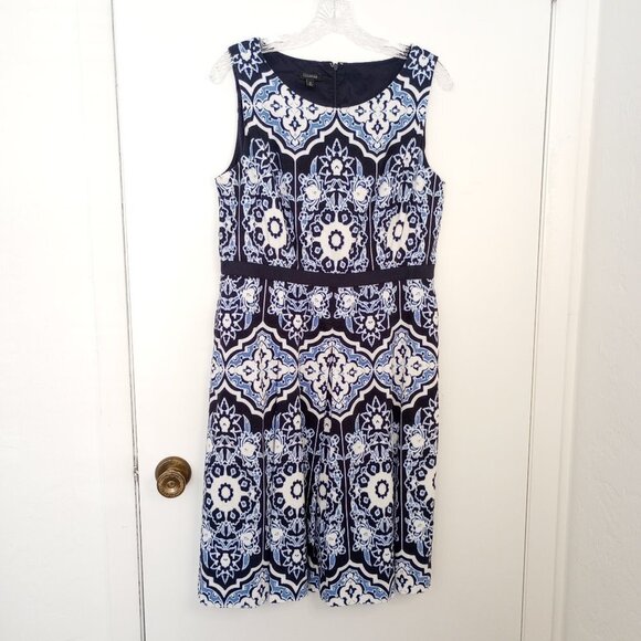 Talbots Blue & White Medallion Print Fit & Flare Pleated Dress - Picture 1 of 9